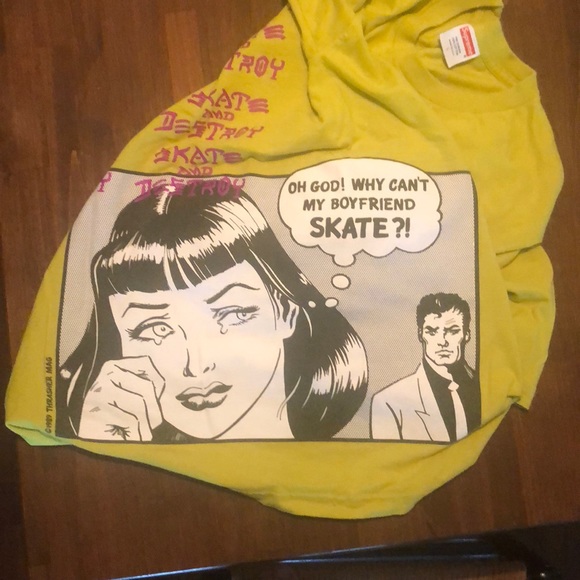 Supreme T Shirt - Picture 4 of 4